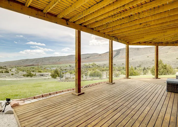 Walk To Sinks Canyon State Park: Spacious Home! Holiday home