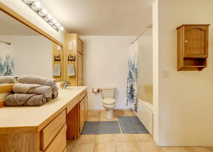 Walk To Sinks Canyon State Park: Spacious Home! Holiday home Lander