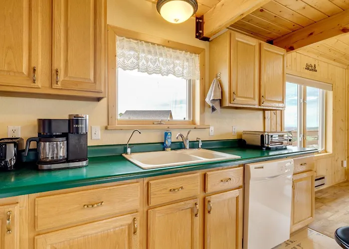Walk To Sinks Canyon State Park: Spacious Home! * Lander