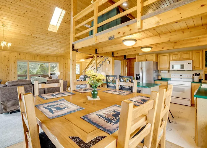 Walk To Sinks Canyon State Park: Spacious Home! *